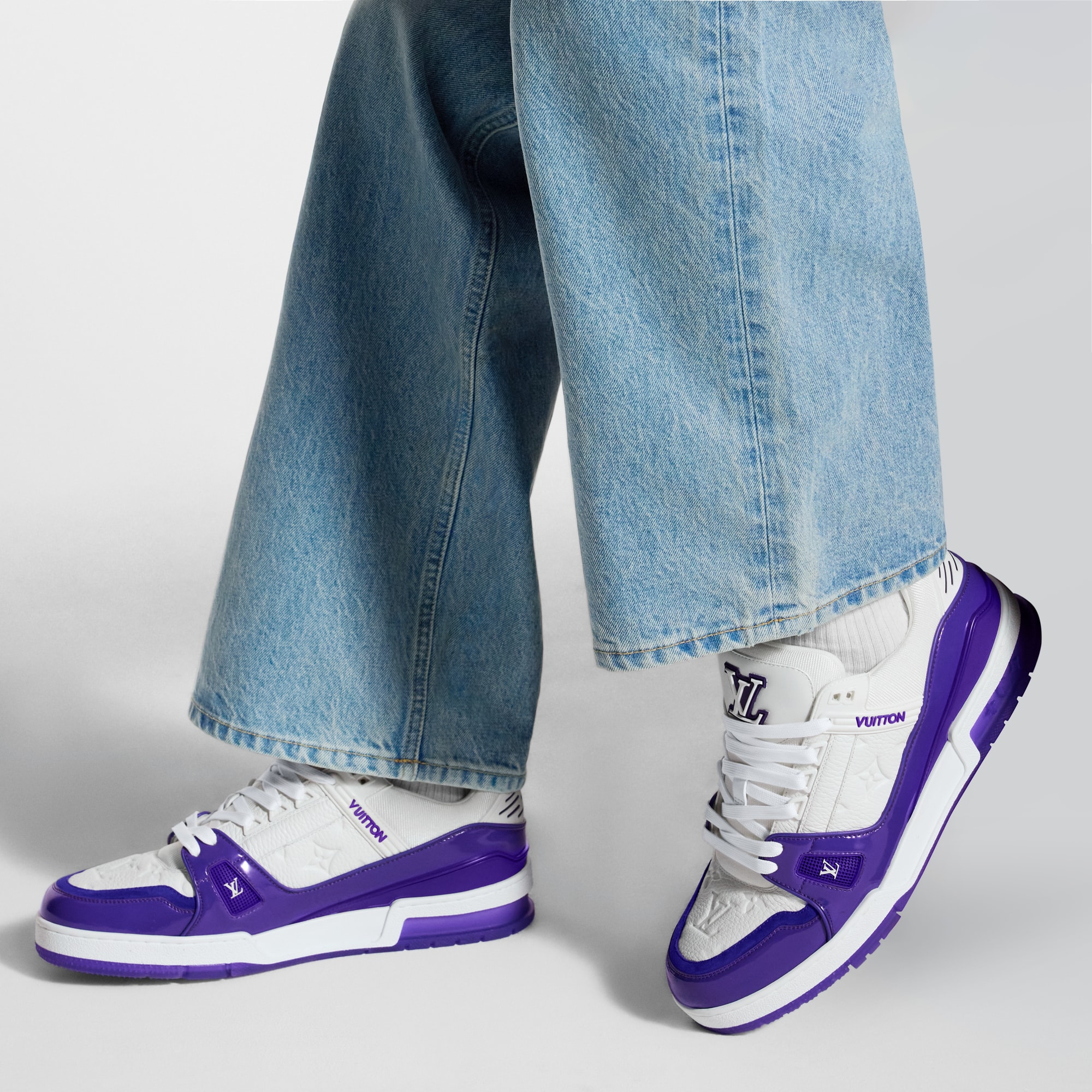 ルイヴィトン LV Trainer Sneaker - Chinese New Year Gifts | LOUIS VUITTON
